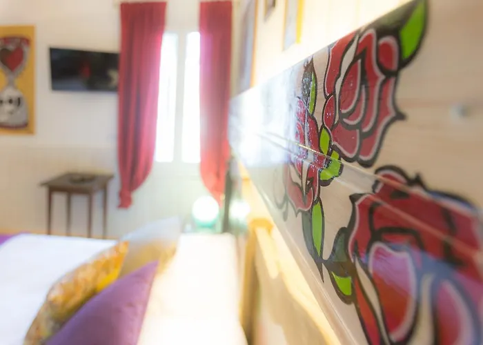 Mamie Jane Hotel 3*